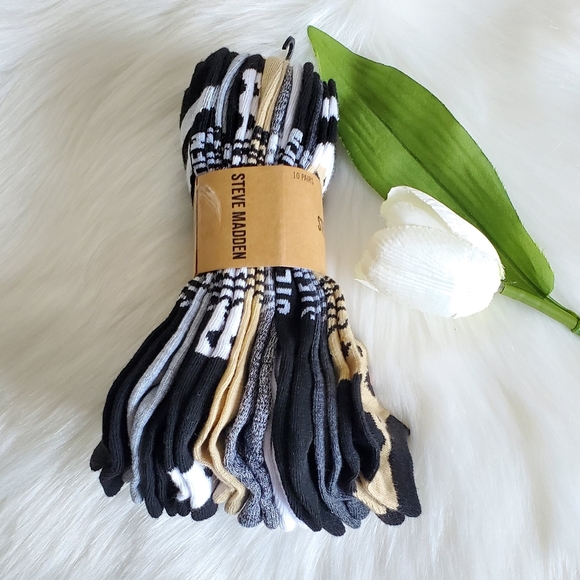 10 Pairs Steve Madden Low Cuts Socks - Picture 2 of 5